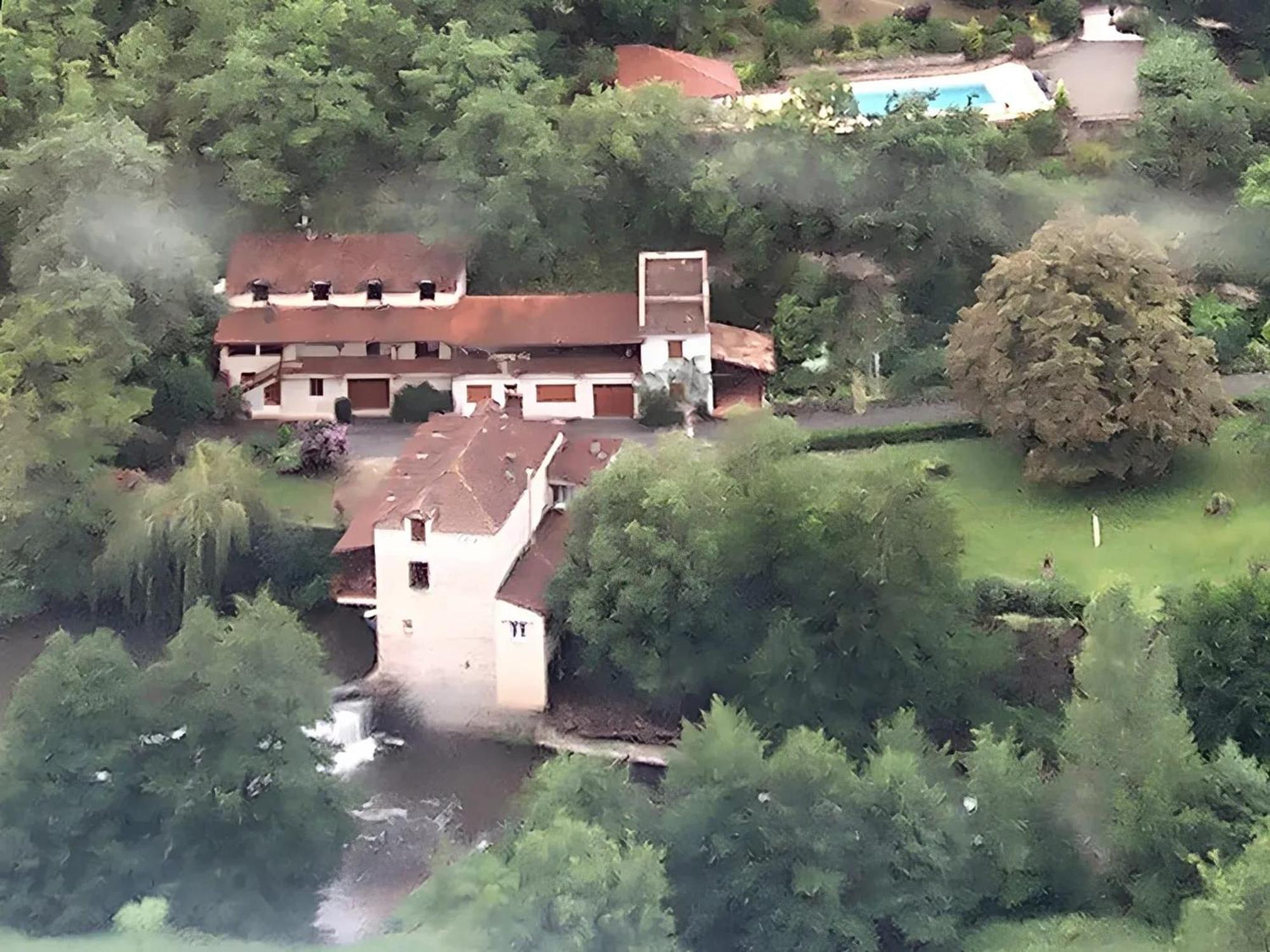 Villa Confortable A Milhars Avec Piscine Privee Exterior photo
